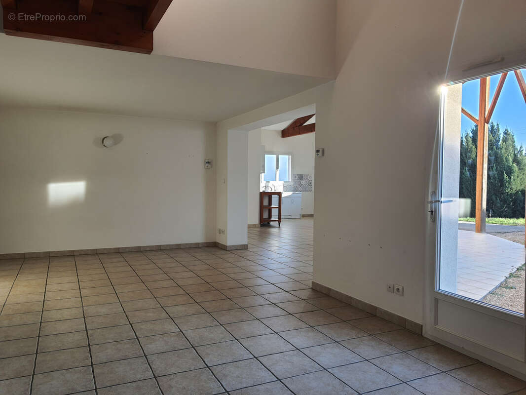 Maison à SAINT-GERMAIN-LAVAL