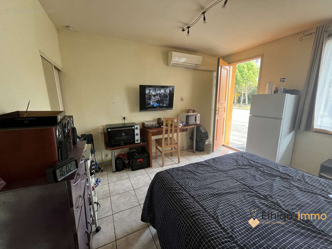 Appartement 19 m² à Sainte-Savine  - photo 4