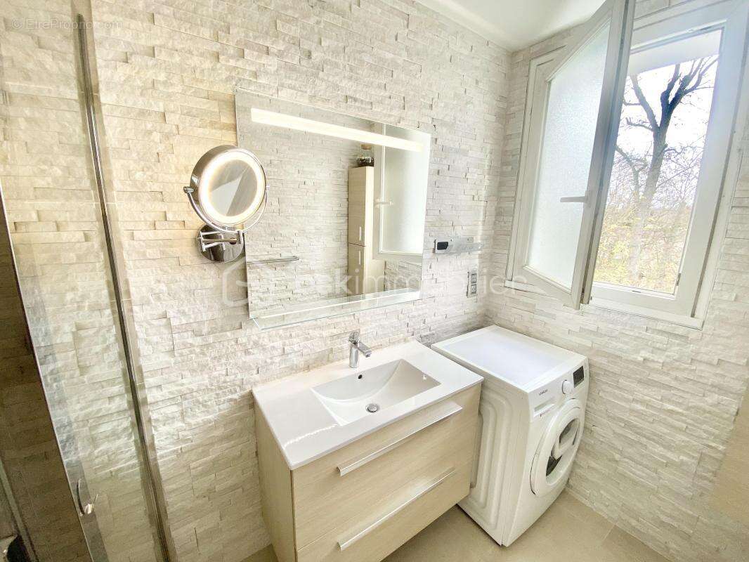 Magnifique appartement 4 pièces de 72 m² refait à neuf et ensoleillé - photo 6
