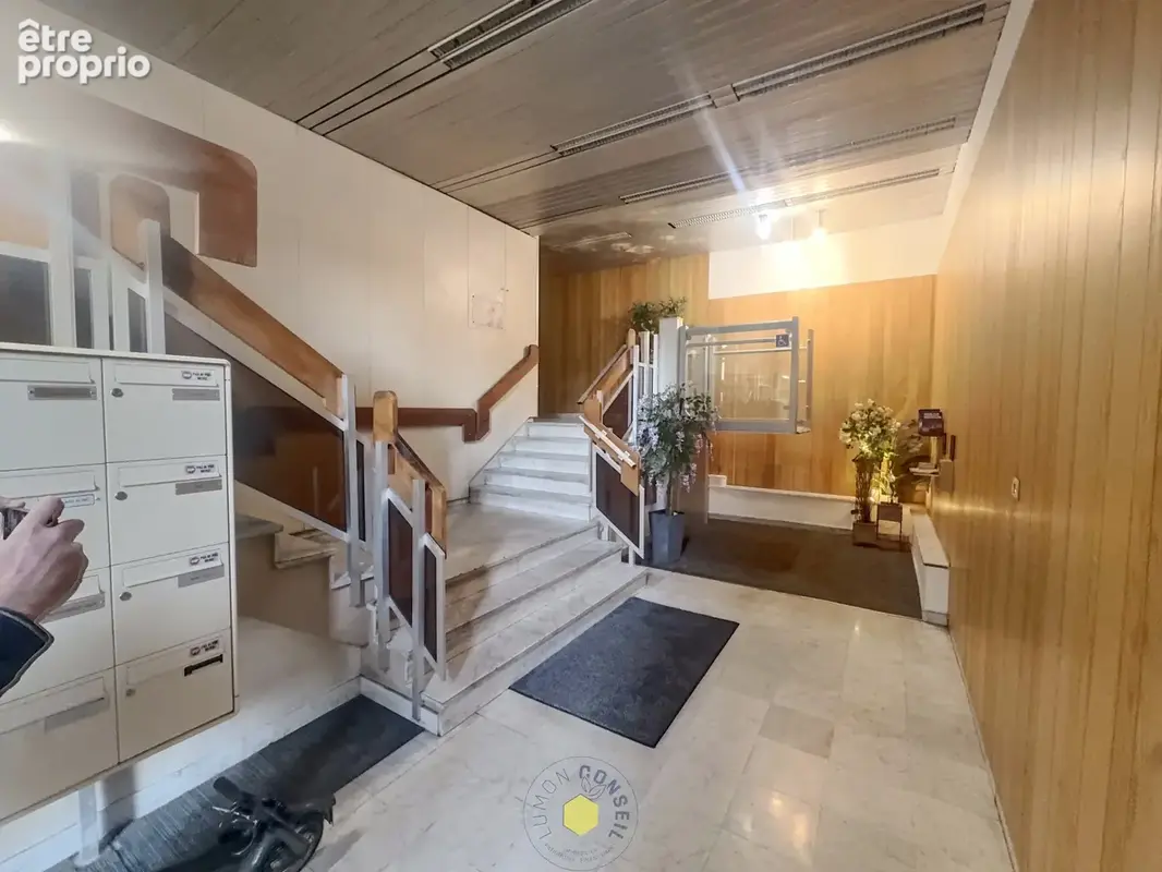 T4 Mulhouse 102 m2 - photo 12