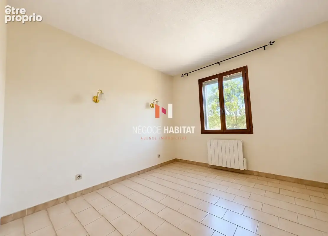 Villa T4 avec garage à vendre - Calvisson, terrain de 526 m2 - photo 6