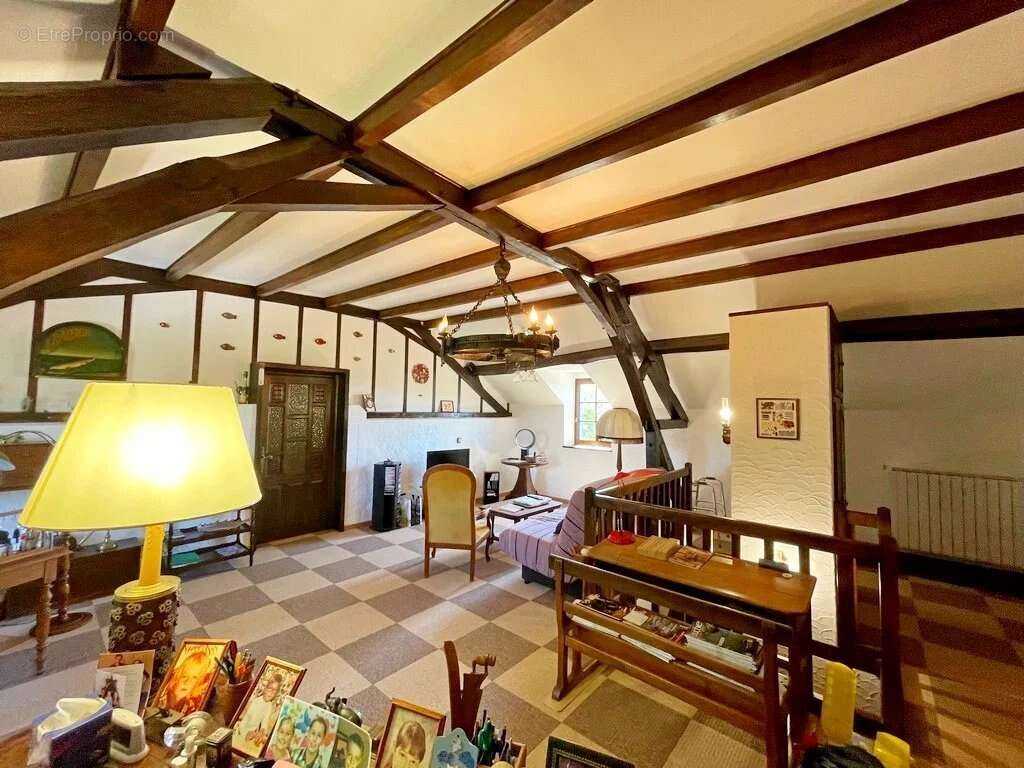 Bourgogne, Parc du Morvan, Secteur OUROUX EN MORVAN, belle maison de campagne 240 m² env dont 5 chambres sur plus de 5000 m² de  - photo 16
