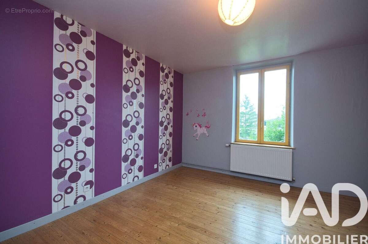 Maison 212 m² à Cernay-En-Dormois  - photo 6