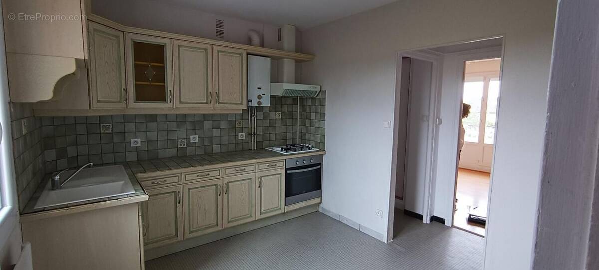 Appartement à VARENNES-VAUZELLES