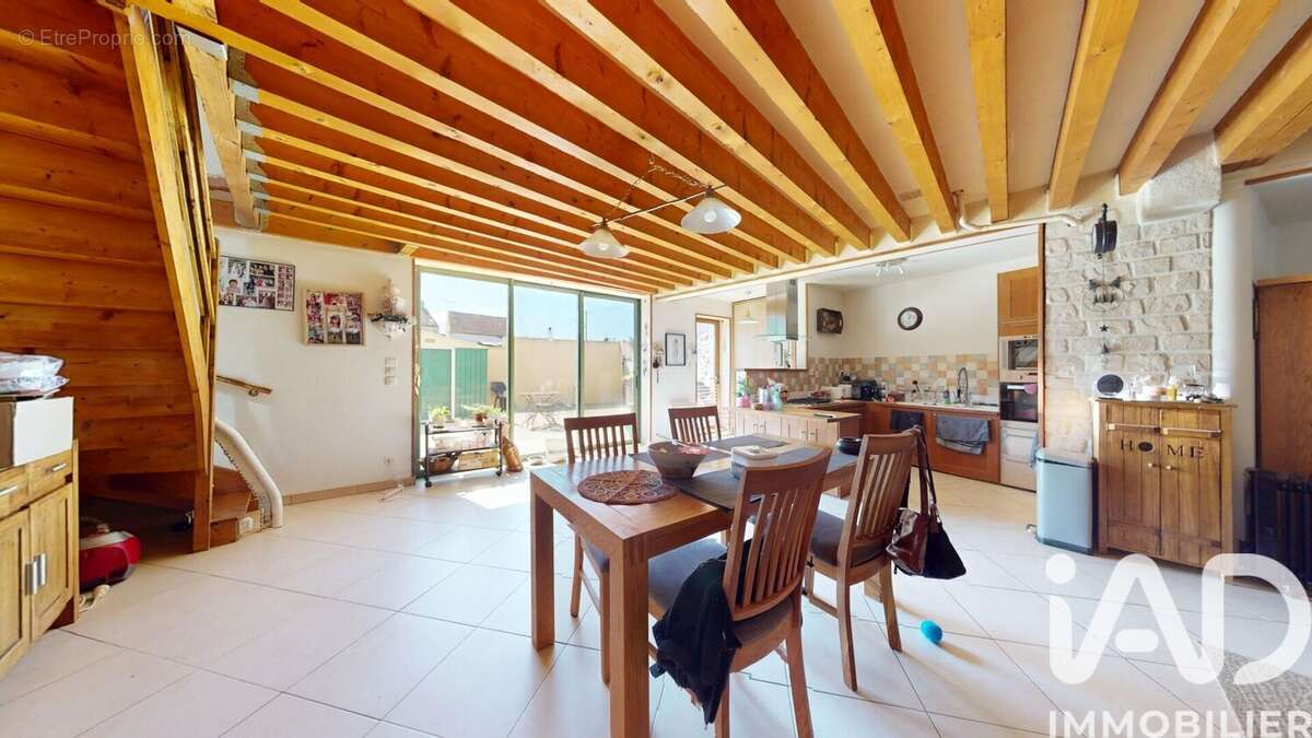 Photo 3 - Maison à VOULX