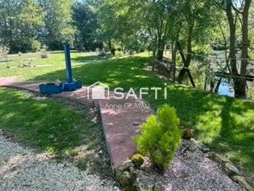 Photo 3 - Terrain à SAINT-CIERS-DU-TAILLON