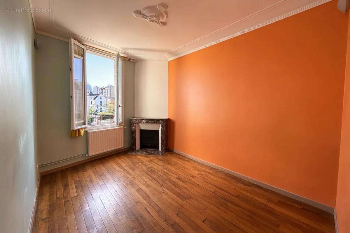 Appartement à COLOMBES