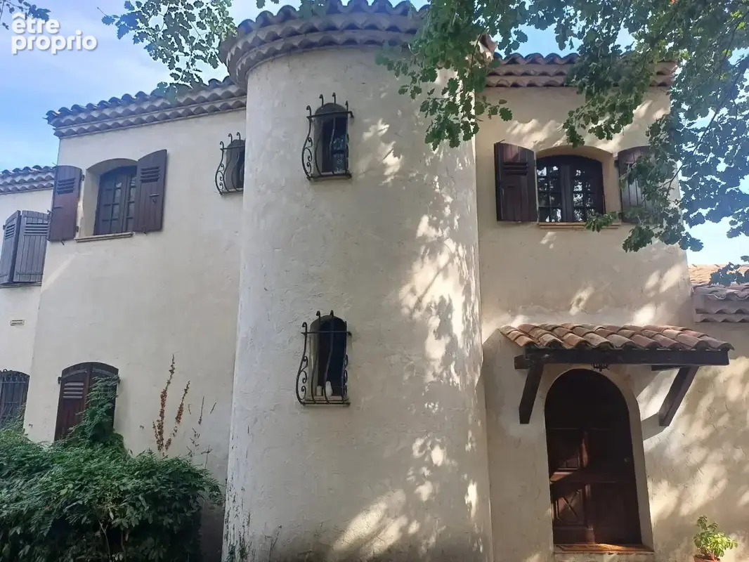 Maison à LA GAUDE