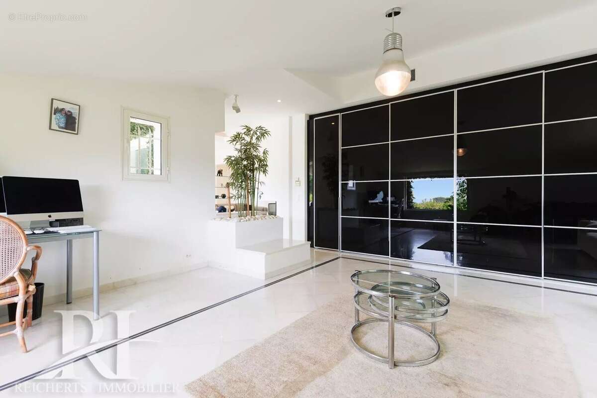 Maison à MOUGINS