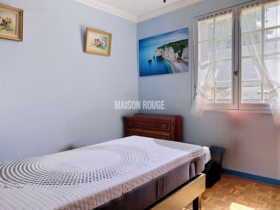 Maison à vendre à Plouha , 4 chambres, proche plage avec gîte indépendant, jardin et potentiel locatif - photo 9