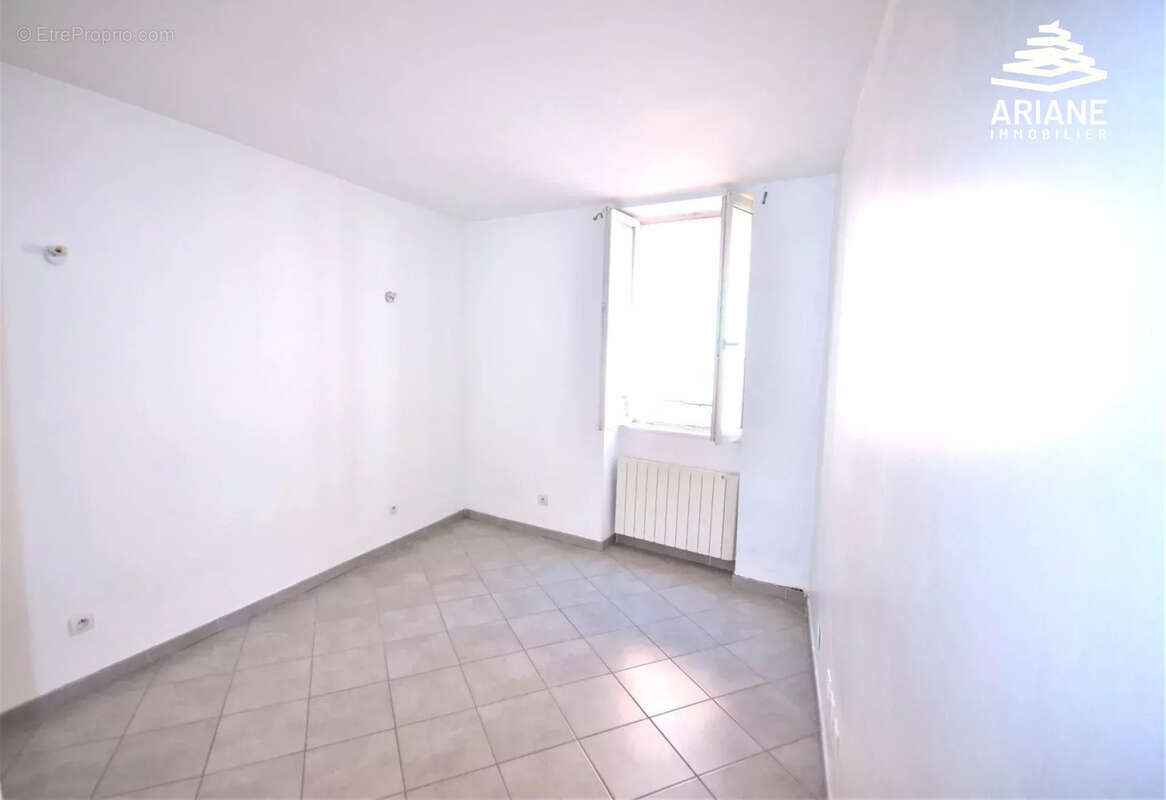 Appartement T3 , très faible charge - photo 4