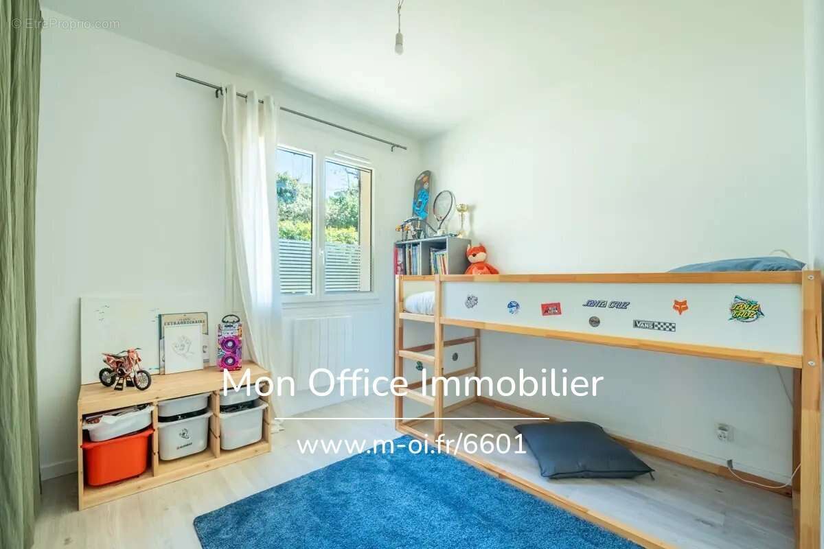 Maison à VENTABREN