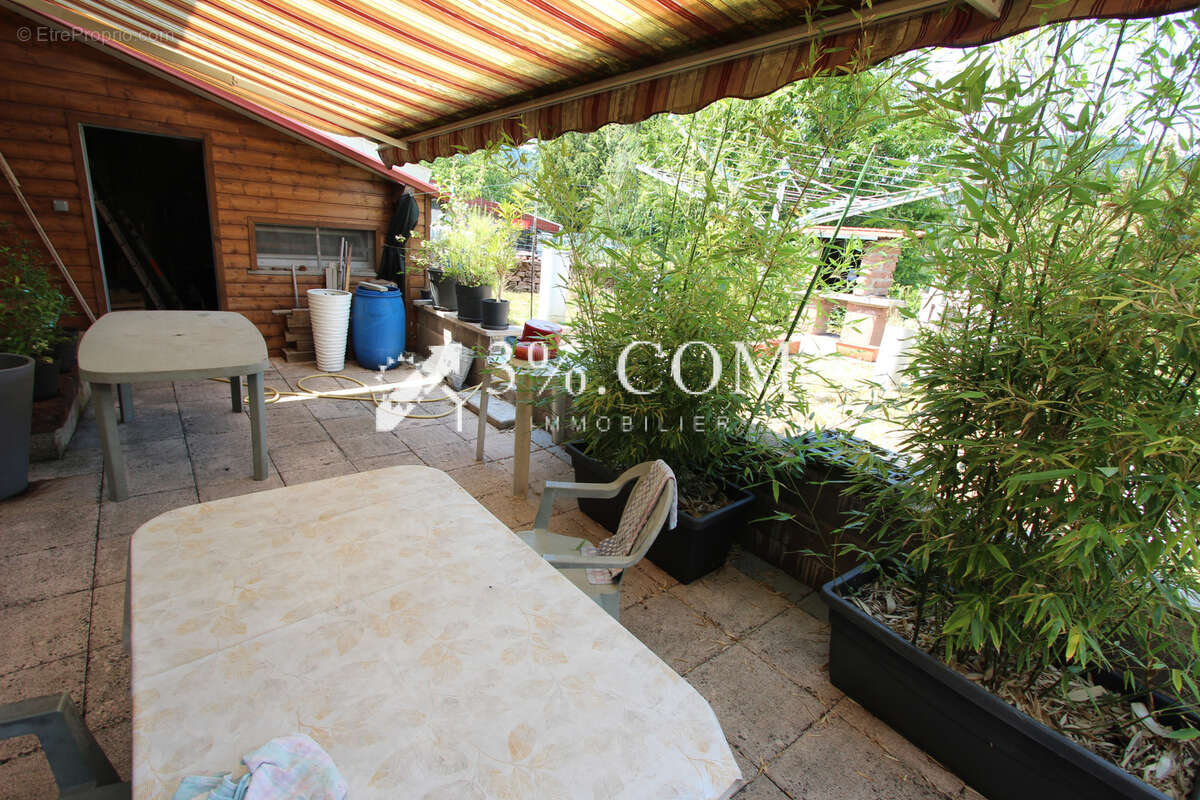 Maison 5 pièces 137 m2 - 3 chambres - Grand garage - Jardin - photo 13