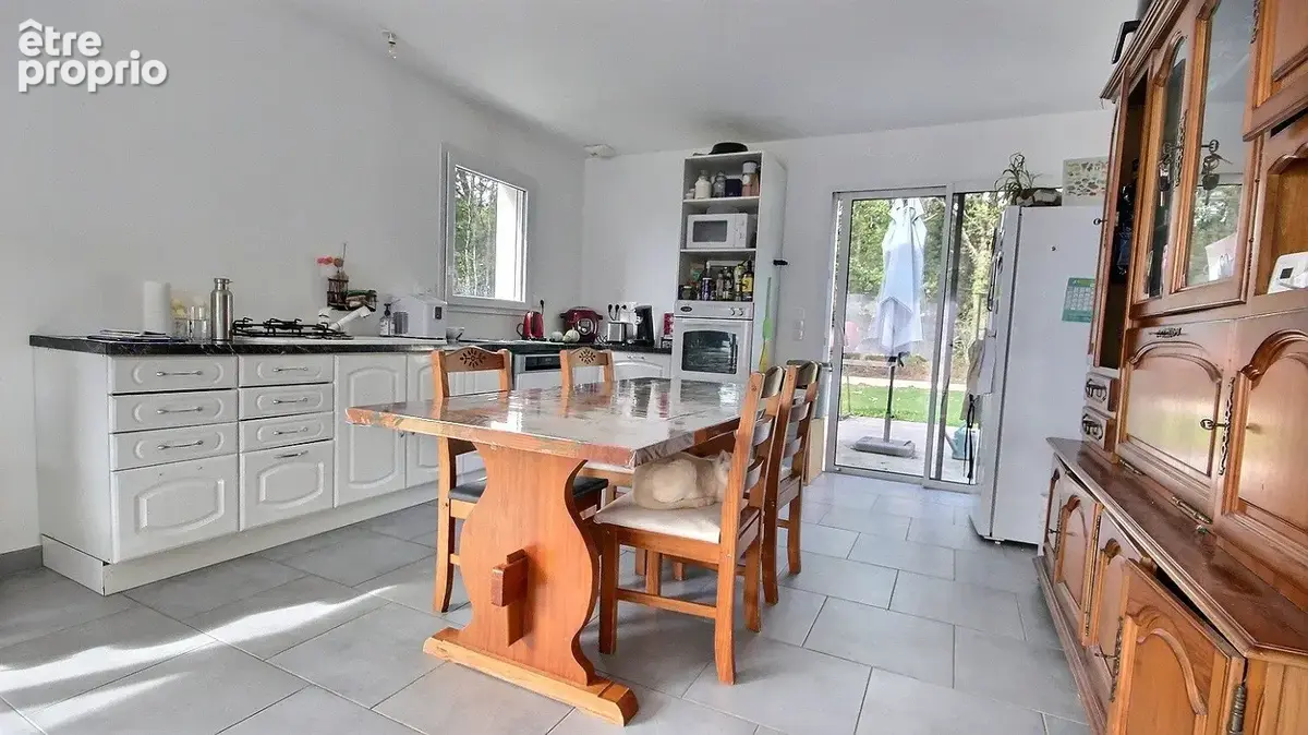Maison de 2022, 3 chambres et un garage. - photo 4