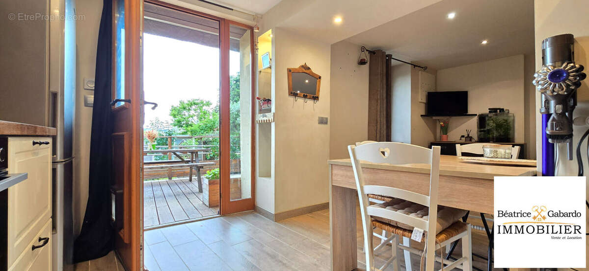 Maison Ternand 5 pièce(s) 93 m2 - photo 2