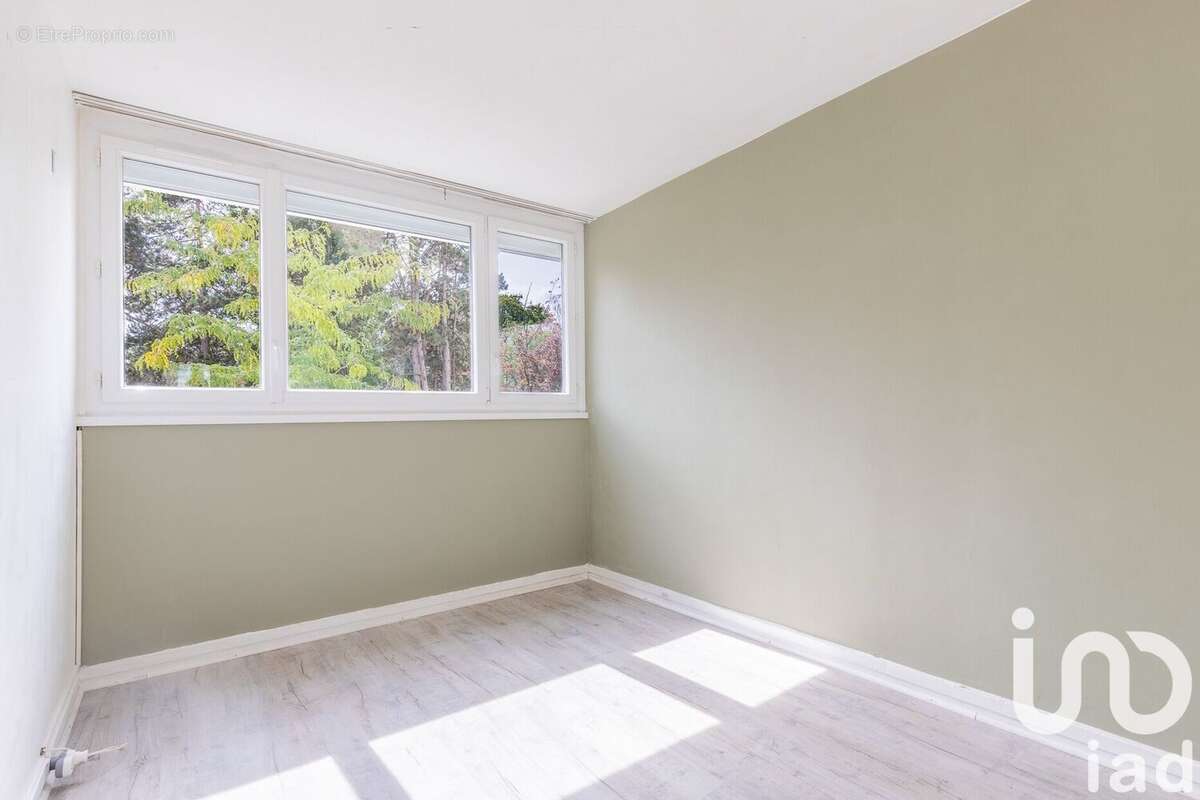 Photo 4 - Appartement à LES ULIS