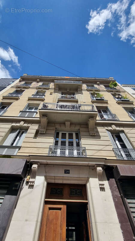 Appartement à PARIS-18E