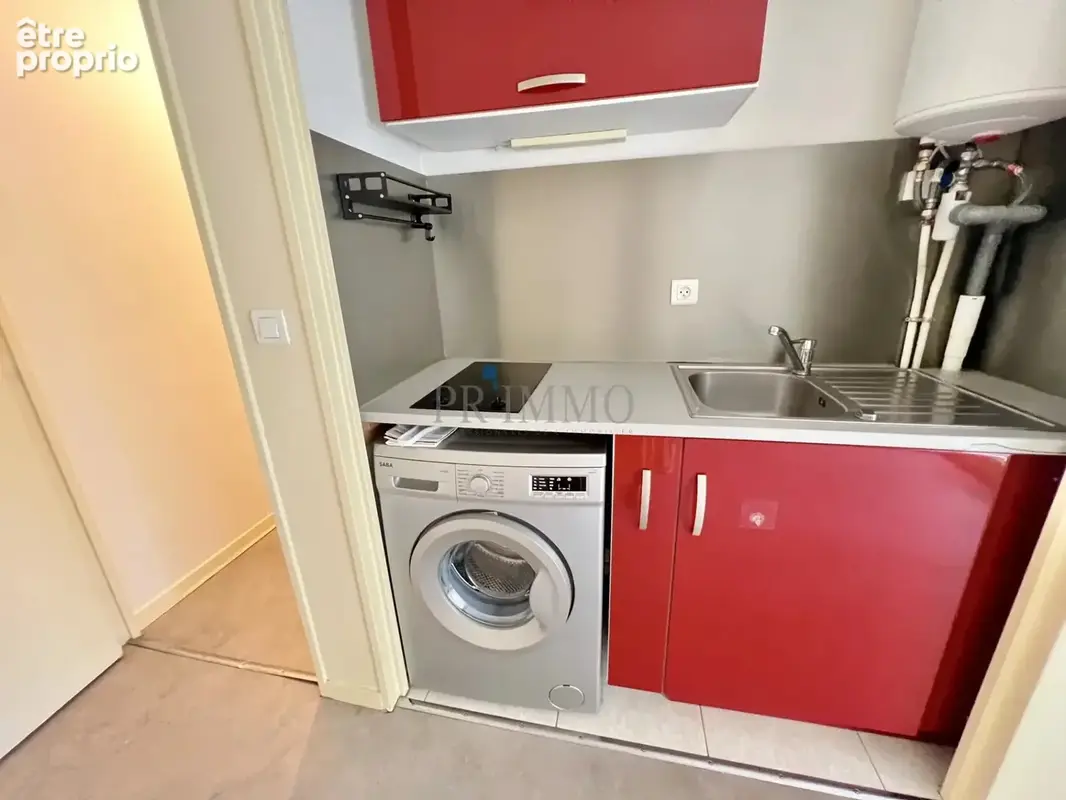 Fréjus studio avec loggia fermée à vendre, proche Centre - photo 7