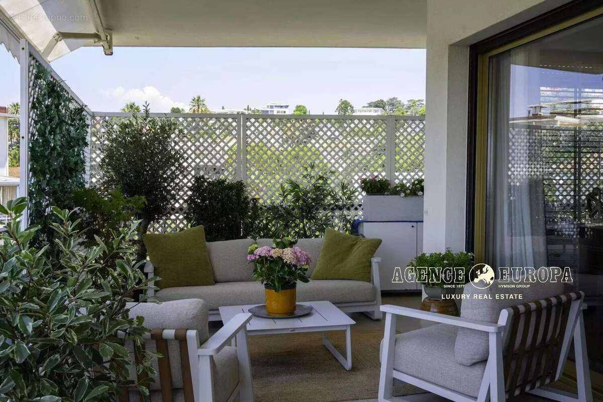 Appartement à CANNES