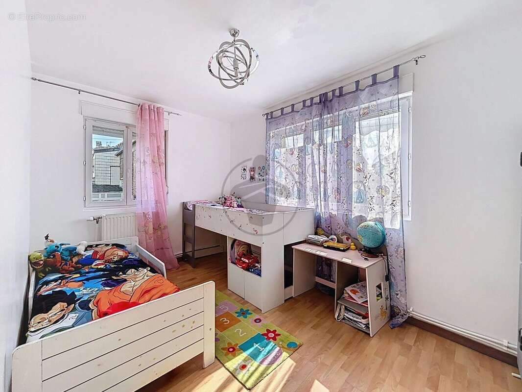 Maison à SAINT-QUENTIN