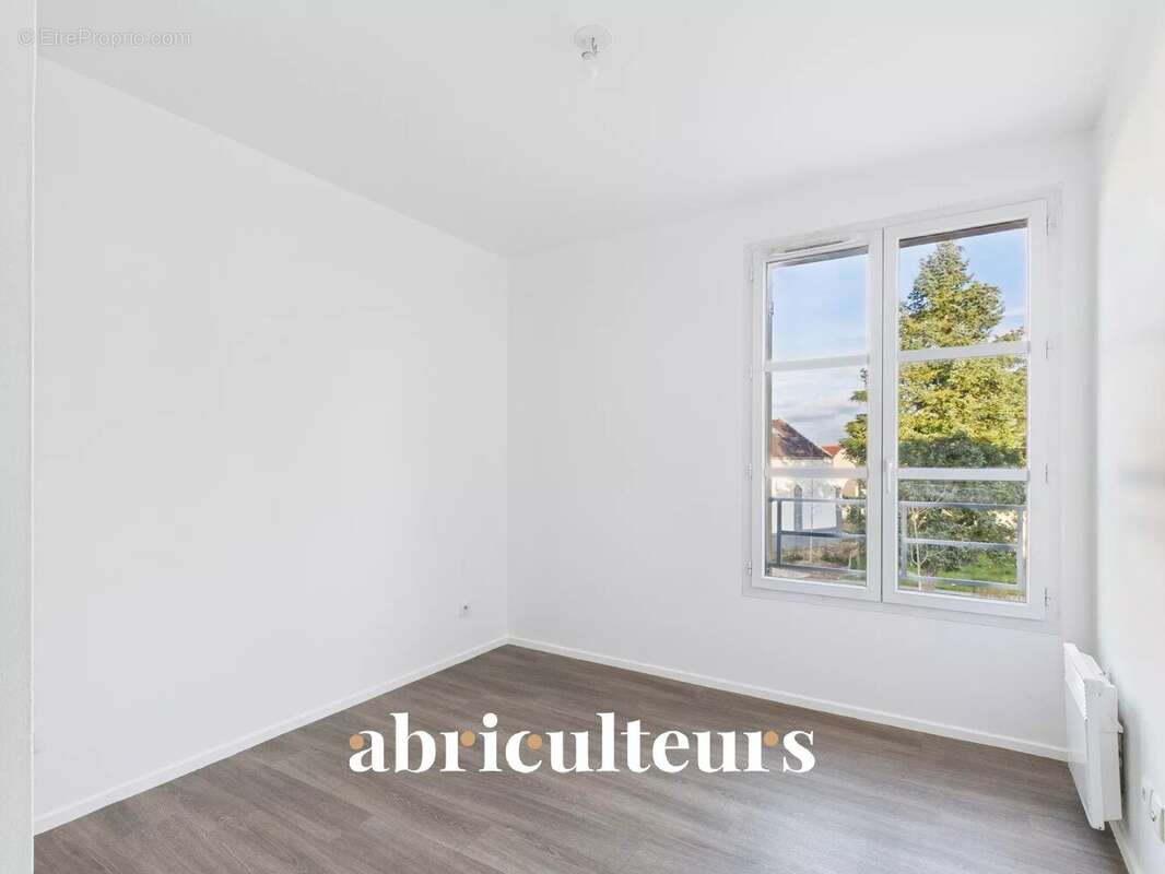 Appartement à SURVILLIERS