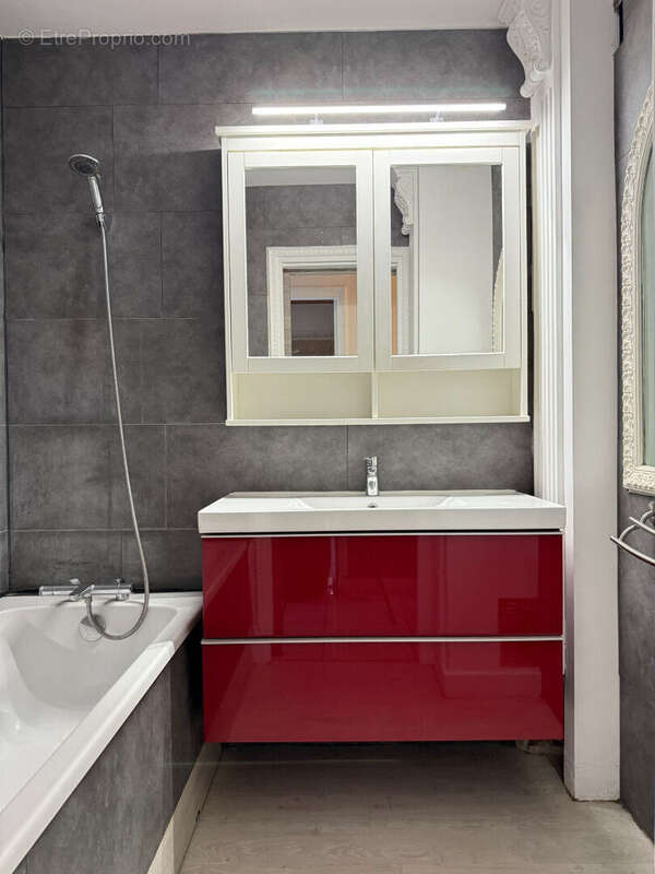 Appartement à CHILLY-MAZARIN