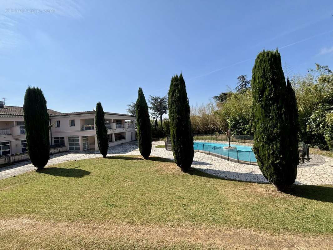 Appartement à BOURG-DE-PEAGE