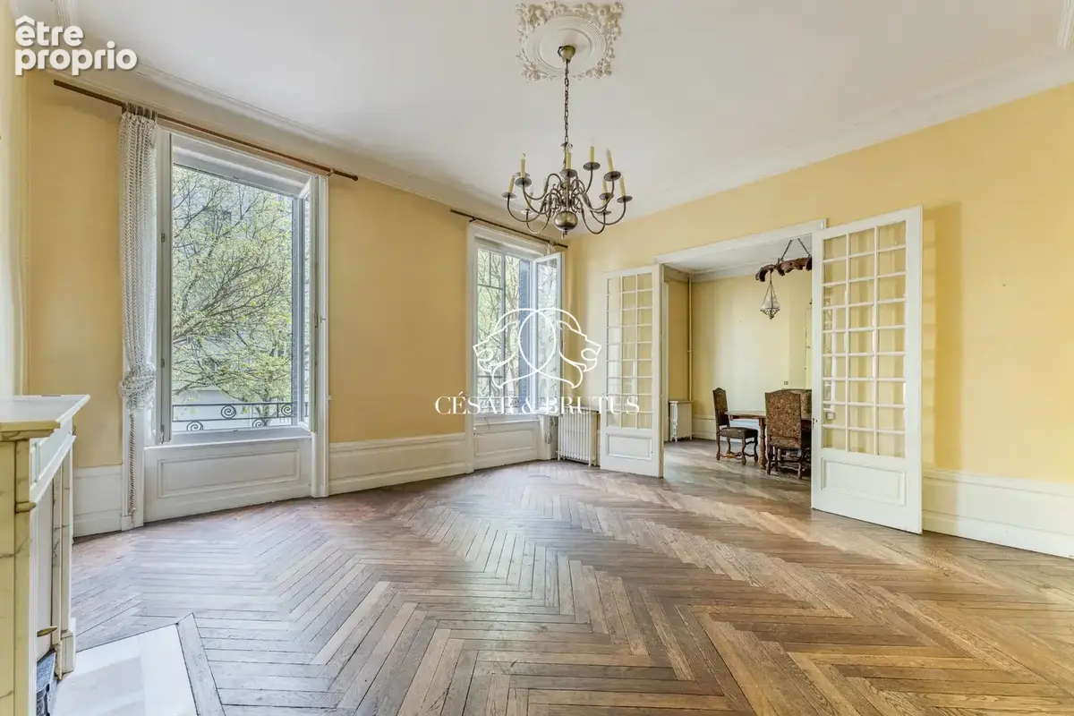 Appartement 6 pièces 174 m² à vendre à Lyon-7e (69007) - photo 2