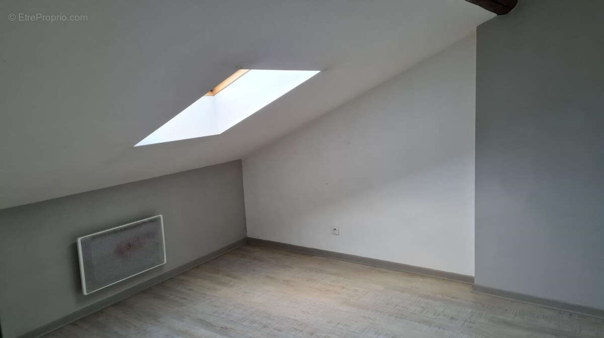 Appartement à BOURDONNAY