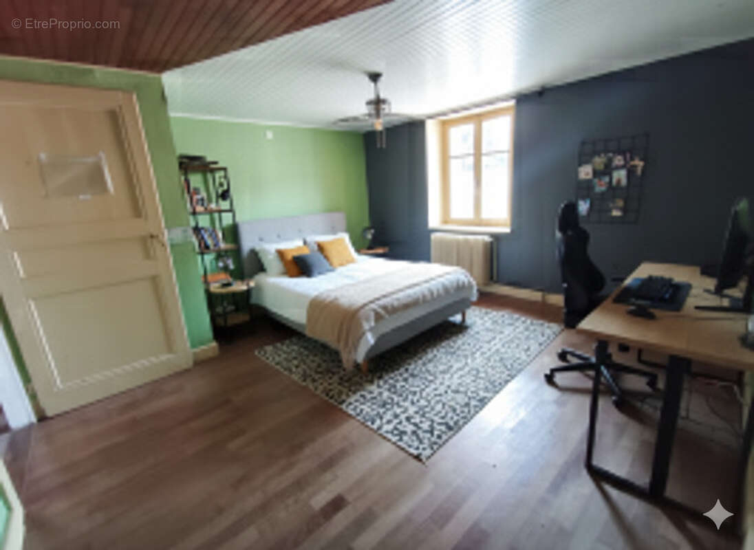 Maison à PLANCHER-BAS