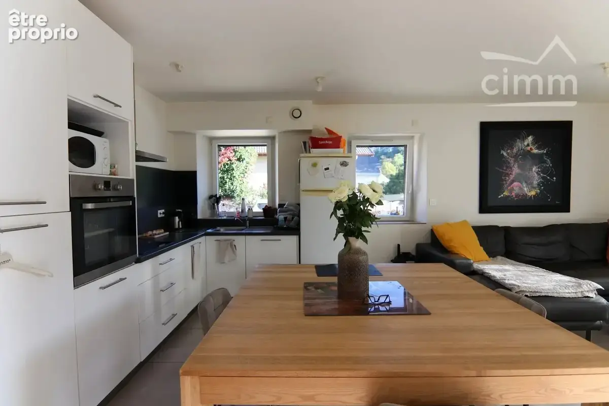 Appartement T3, garage, cave et parking - photo 6