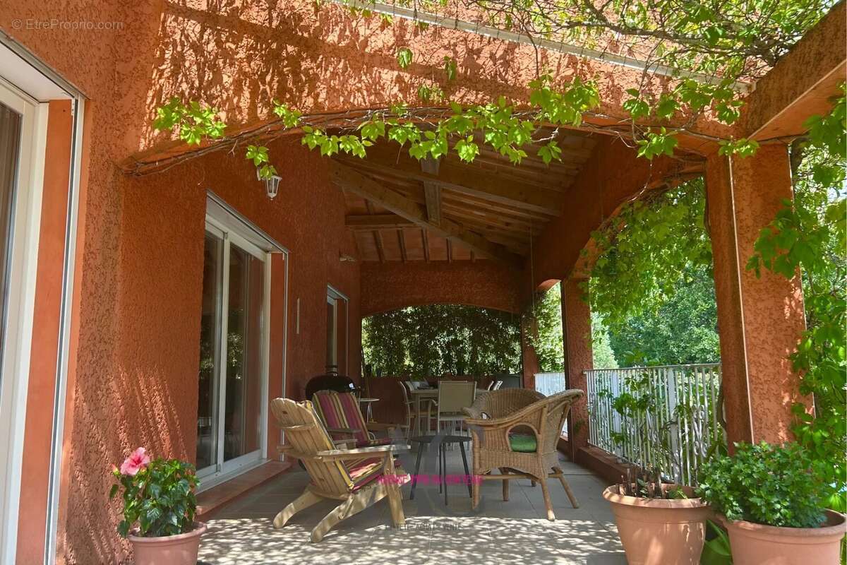 Maison à FORCALQUEIRET