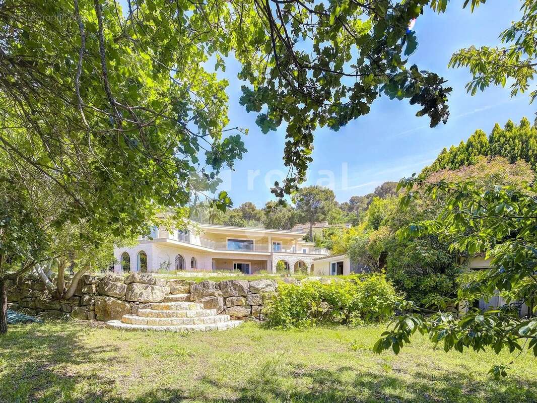 Maison à MOUGINS