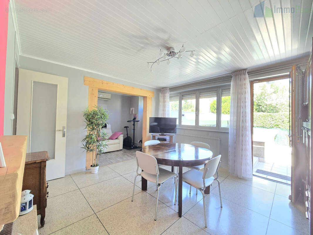 maison 65m2- terrain 221m2 secteur Gravallon-Chassagnon Saint-Fons - photo 4
