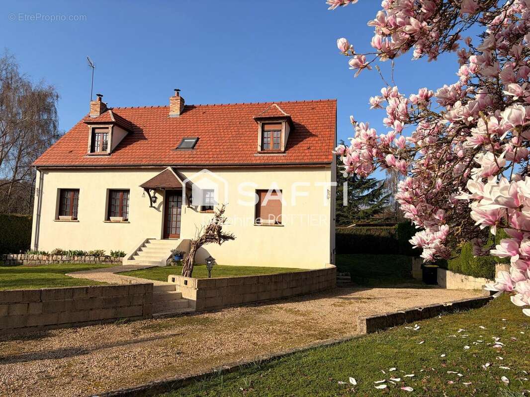 Photo 2 - Maison à CREPY-EN-VALOIS