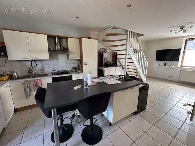 Appartement à SAINT-ETIENNE