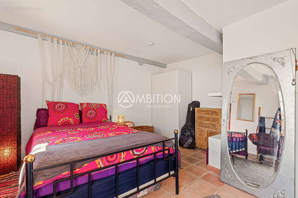 Appartement à MONTAUROUX