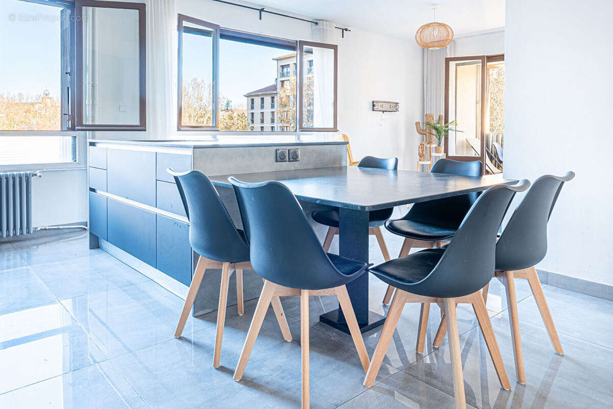 Appartement à AIX-EN-PROVENCE