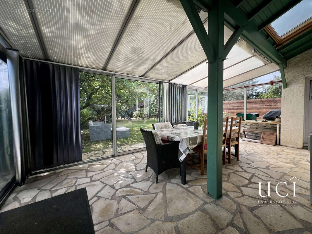 Maison 131 m² à Montbert  - photo 4