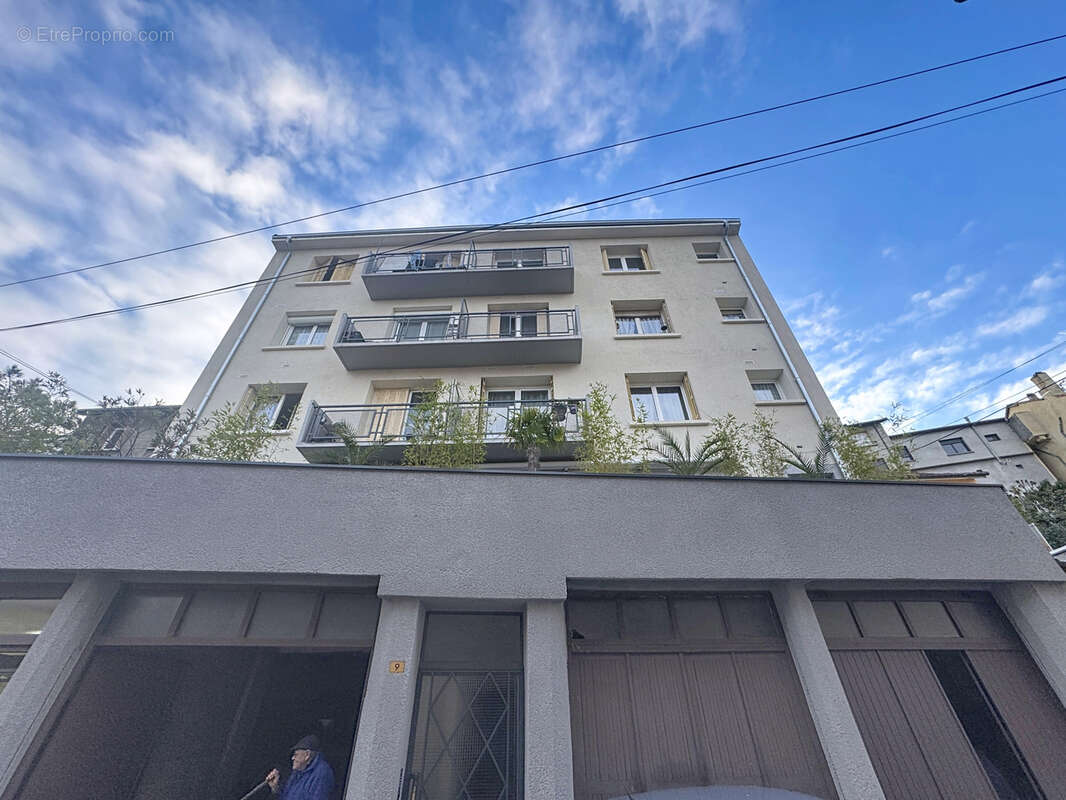 Appartement à SAINT-ETIENNE