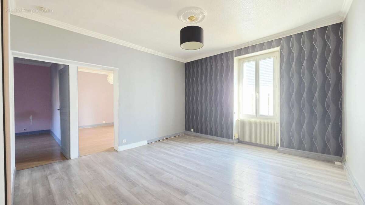 Bourges centre appartement 56m² 2 chambres terrasse garage - photo 3