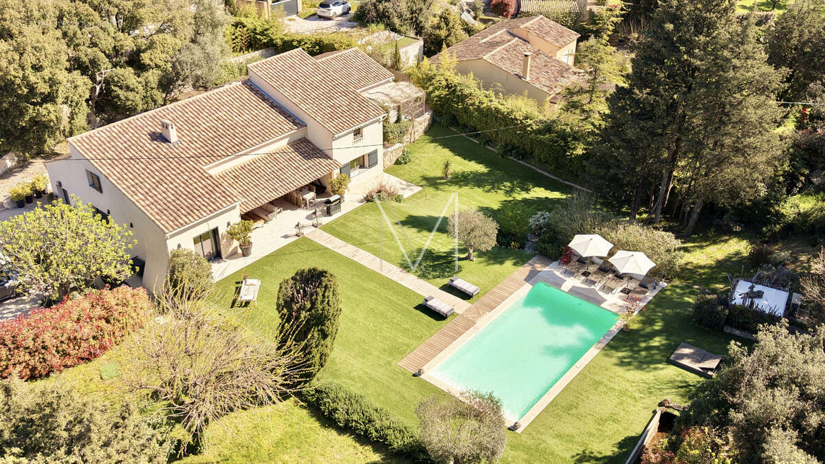 Maison à PLAN-DE-LA-TOUR