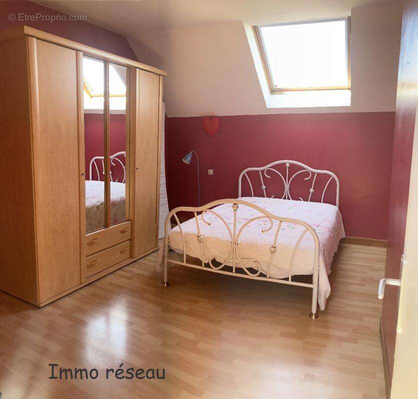Maison 9 pièces 215 m² à vendre à La Ferte-Gaucher (77320) - photo 9