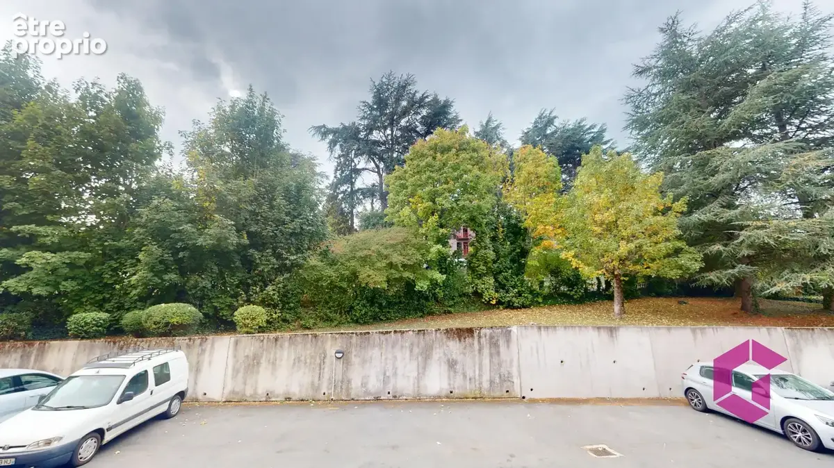 T4 traversant au 1er étage, avec ascenseur, balcons, cave et garage - photo 10