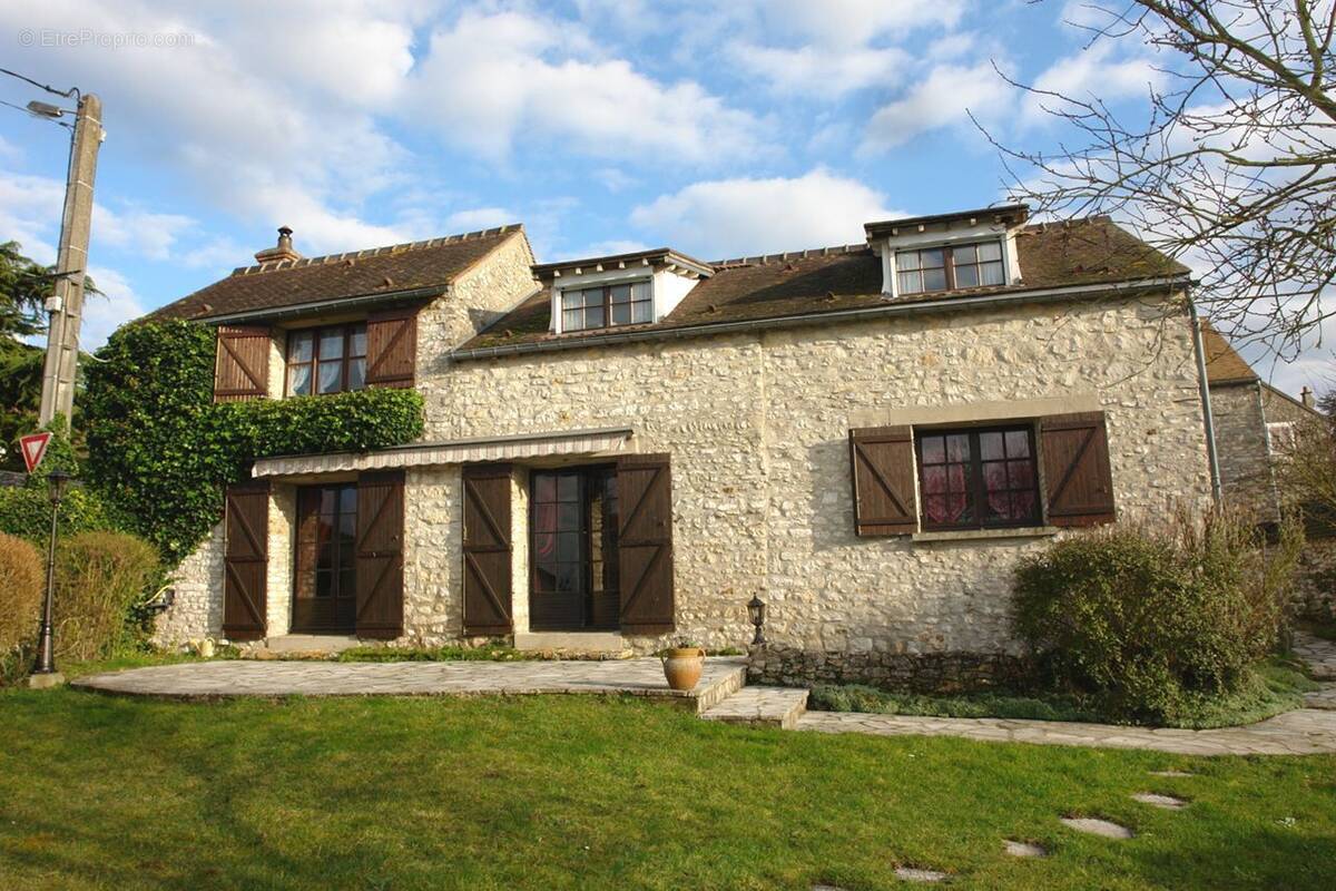 Maison à BREUIL-BOIS-ROBERT