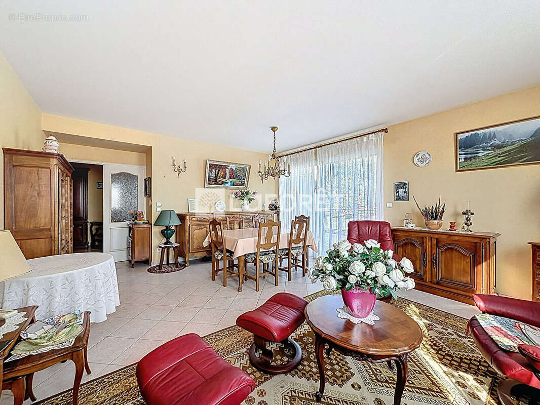 Appartement à CHATILLON-SUR-CHALARONNE