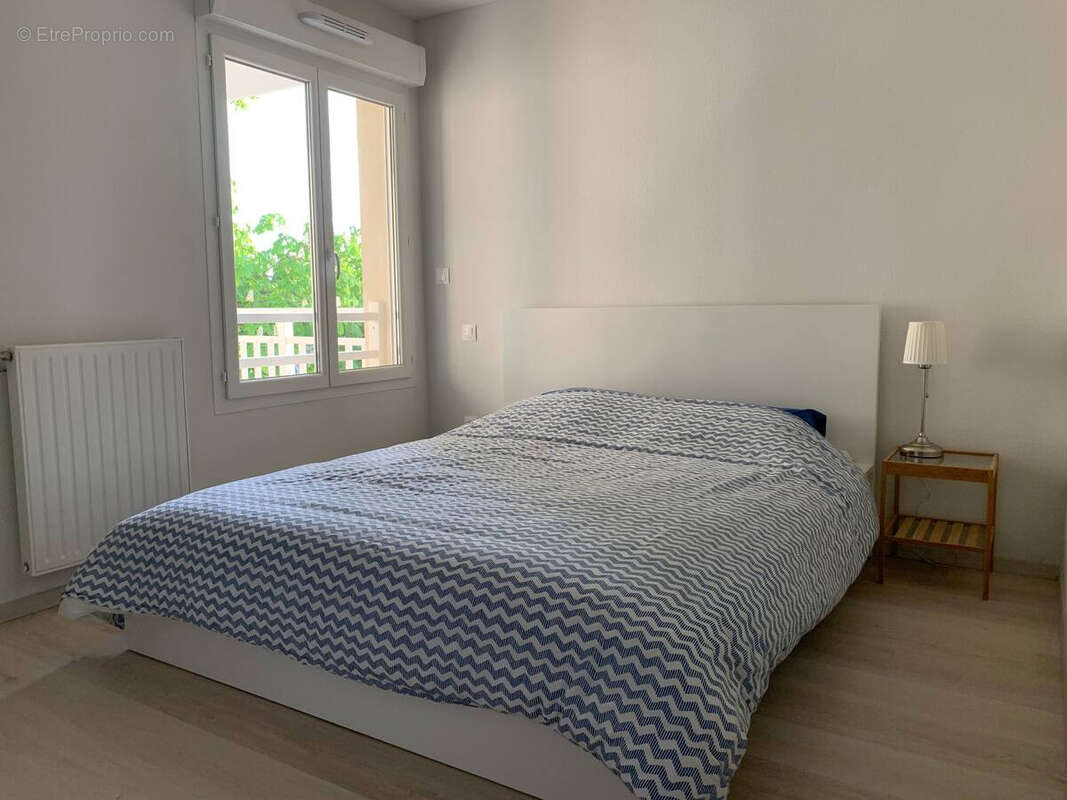 Appartement T3 - 64m2 - Terrasse, deux parkings - photo 5