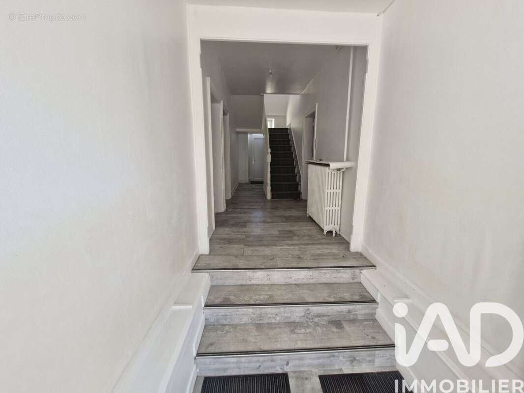 Maison 210 m² à Saint-Junien  - photo 3