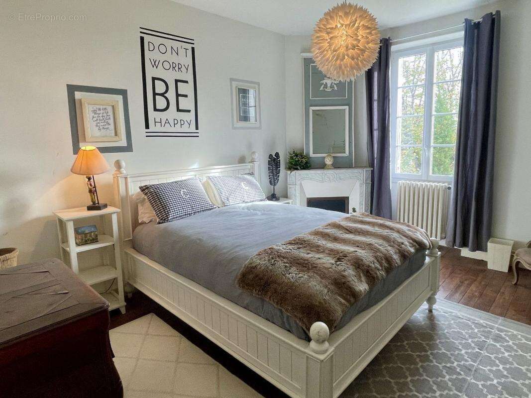 Maison à SAINT-DENIS-DU-PIN