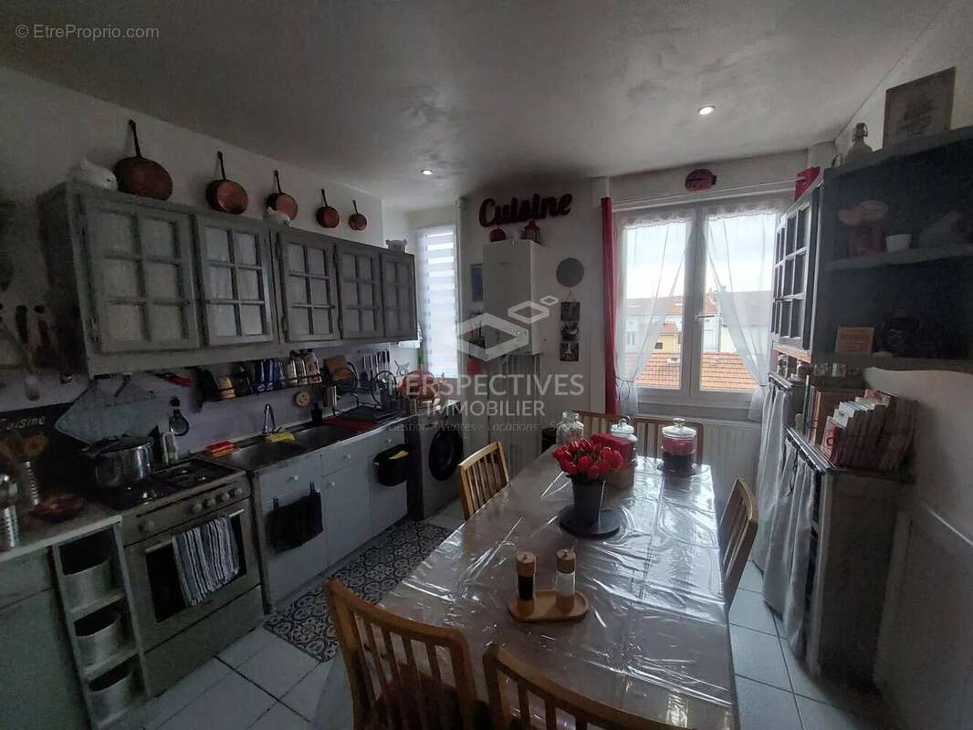 Appartement à SAINT-ETIENNE